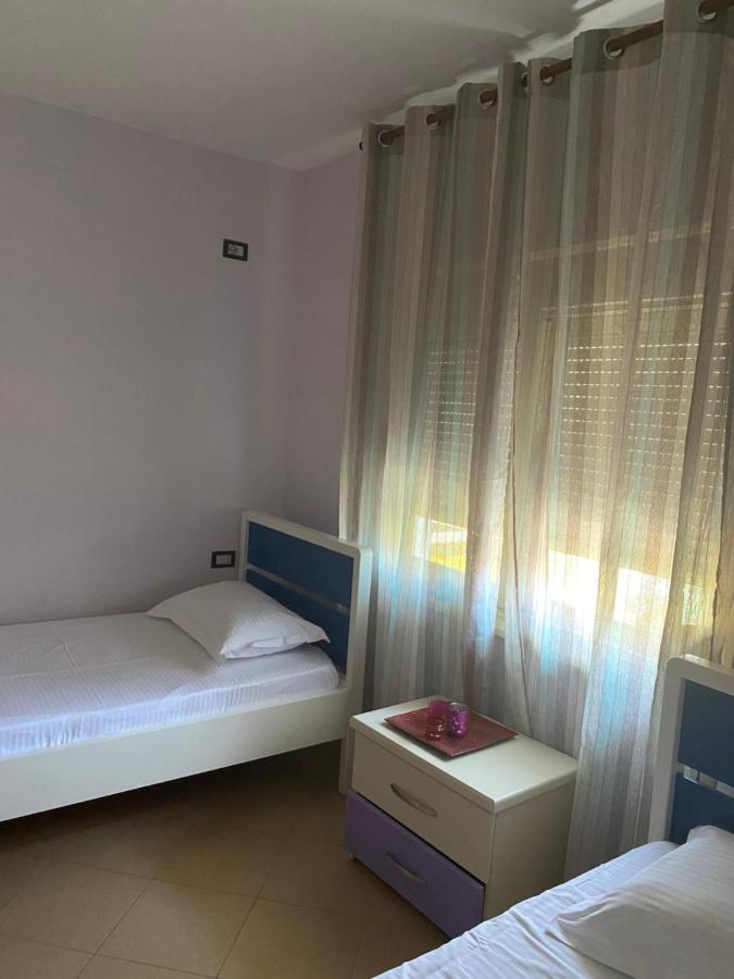 88 Apartment Himare Exterior photo
