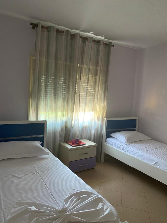 88 Apartment Himare Exterior photo