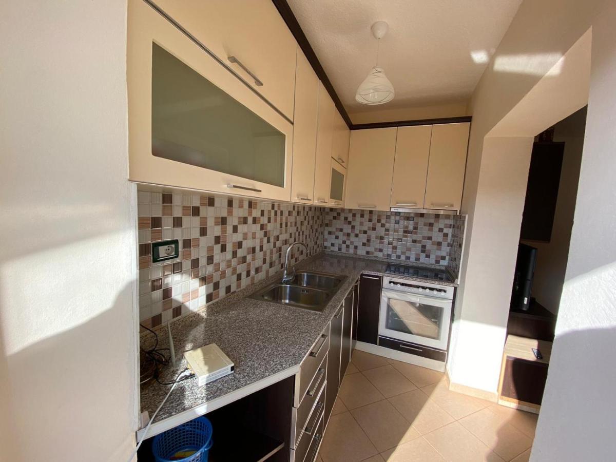 88 Apartment Himare Exterior photo