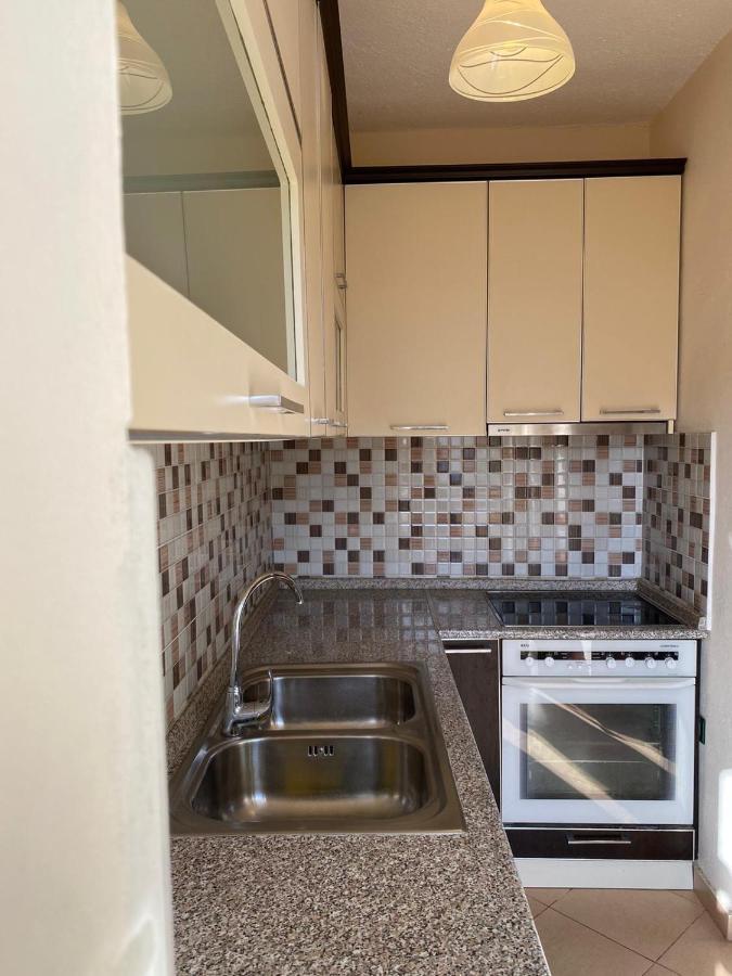 88 Apartment Himare Exterior photo
