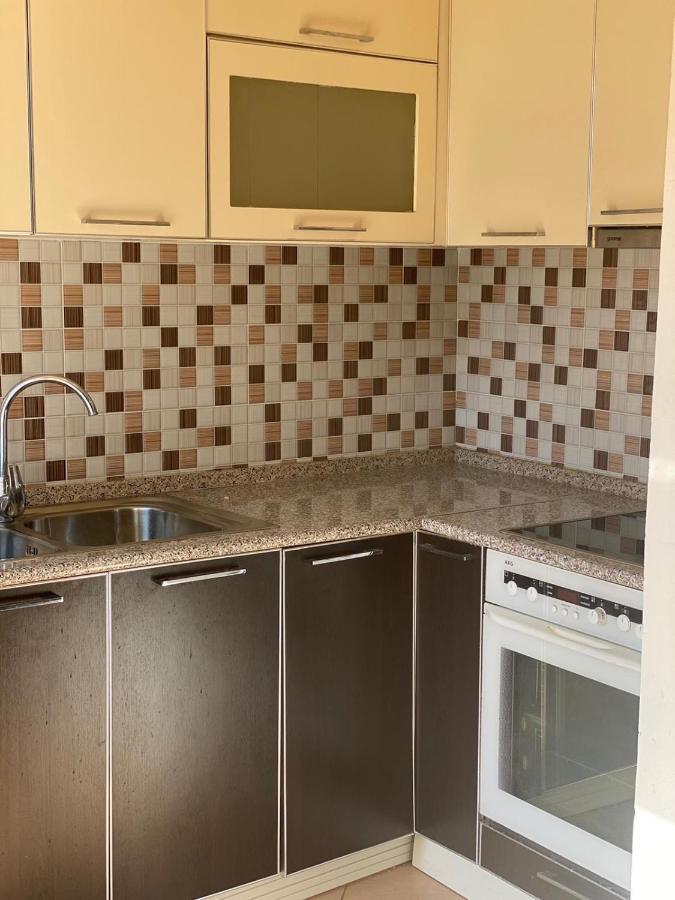 88 Apartment Himare Exterior photo